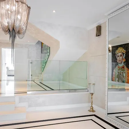 The Lodge Luxury Villa